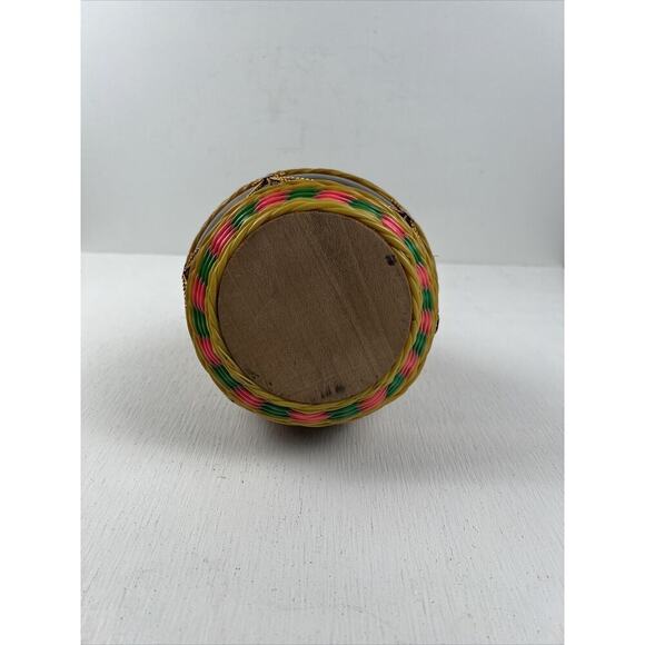 Amber‎ Glass Wine Decanter Genie Bottle Multi-Color Woven Vinyl 13-1/2 inches - Picture 6 of 8